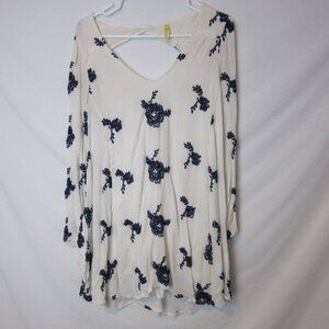 Free People Dress Emma Embroidered Swing White Blue Floral Long Sleeve Small